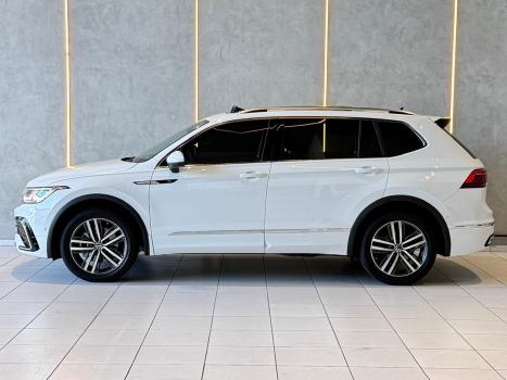 VOLKSWAGEN Tiguan 2.0 16V 4P TSI 300 TURBO R-LINE AUTOM�TICO, Foto 2
