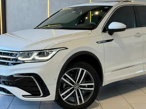VOLKSWAGEN Tiguan 2.0 16V 4P TSI 300 TURBO R-LINE AUTOM�TICO, Foto 16