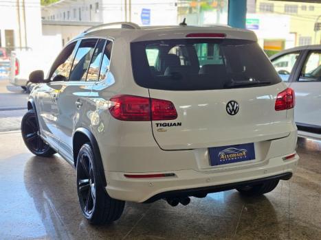 VOLKSWAGEN Tiguan 2.0 16V 4P TSI R-LINE TURBO AUTOM�TICO TIPTRONIC, Foto 4