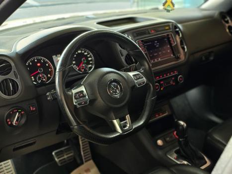 VOLKSWAGEN Tiguan 2.0 16V 4P TSI R-LINE TURBO AUTOM�TICO TIPTRONIC, Foto 5