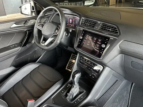VOLKSWAGEN Tiguan 2.0 300 TSI ALLSPACE R-LINE TURBO AUTOM�TICO, Foto 21