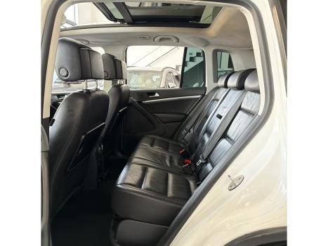 VOLKSWAGEN Tiguan 2.0 16V 4P TSI R-LINE TURBO AUTOM�TICO TIPTRONIC, Foto 9