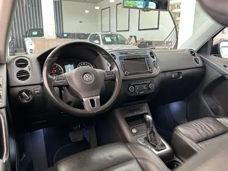 VOLKSWAGEN Tiguan 2.0 16V 4P FSI 4WD TURBO AUTOMÁTICO, Foto 8