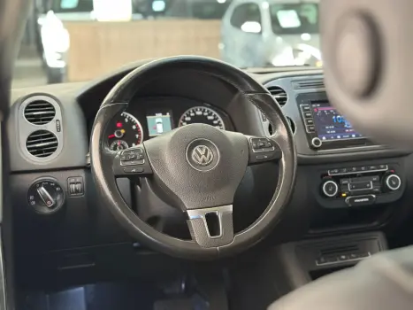 VOLKSWAGEN Tiguan 2.0 16V 4P FSI 4WD TURBO AUTOMÁTICO, Foto 9