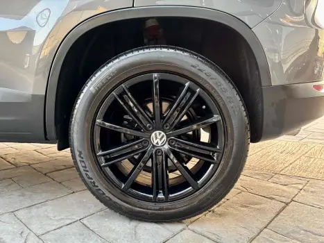 VOLKSWAGEN Tiguan , Foto 14