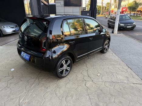 VOLKSWAGEN UP 1.0 12V 4P RED FLEX, Foto 3