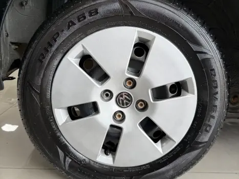 VOLKSWAGEN UP 1.0 12V RED BLACK WHITE FLEX, Foto 15