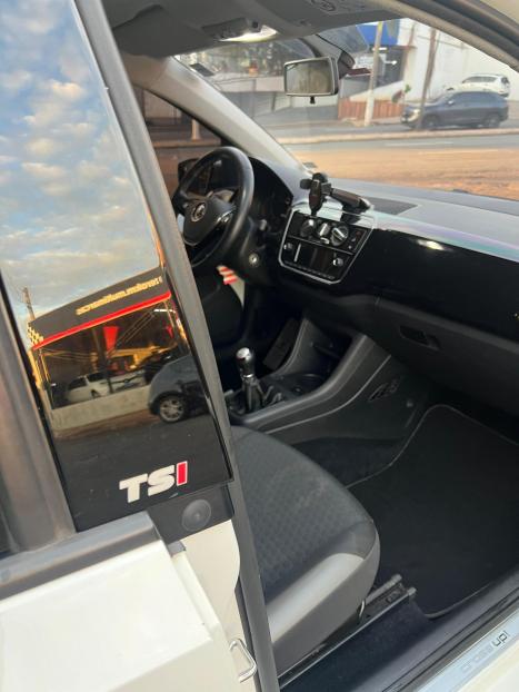 VOLKSWAGEN UP 1.0 12V 4P TSI FLEX HIGH UP, Foto 9