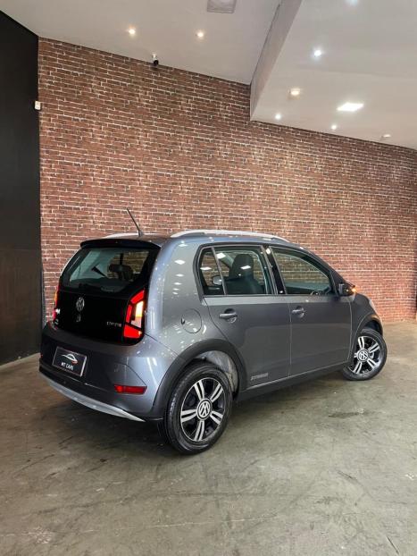 VOLKSWAGEN UP 1.0 4P FLEX 170 TSI XTREME, Foto 3