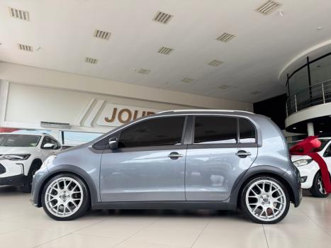 VOLKSWAGEN UP 1.0 4P FLEX 170 TSI XTREME, Foto 4
