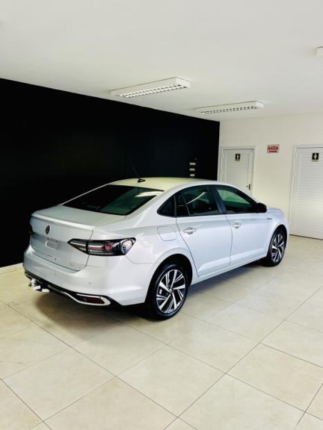 VOLKSWAGEN Virtus 1.0 4P 200 TSI FLEX HIGHLINE AUTOMTICO, Foto 2