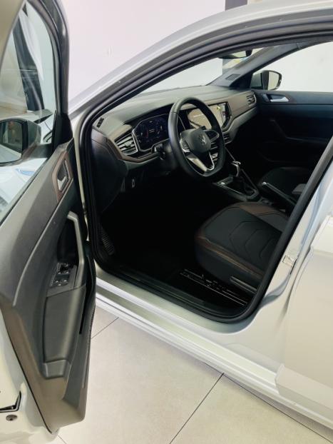 VOLKSWAGEN Virtus 1.0 4P 200 TSI FLEX HIGHLINE AUTOMTICO, Foto 18