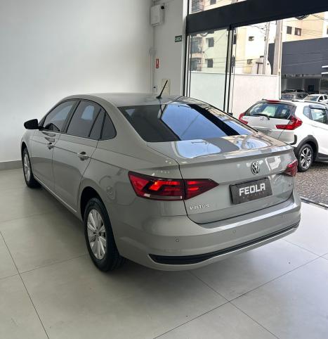 VOLKSWAGEN Virtus 1.6 4P MSI FLEX AUTOMTICO, Foto 4