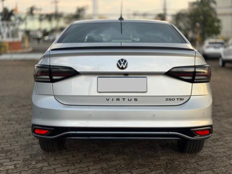 VOLKSWAGEN Virtus 1.4 4P 250 TSI EXCLUSIVE AUTOMTICO, Foto 4