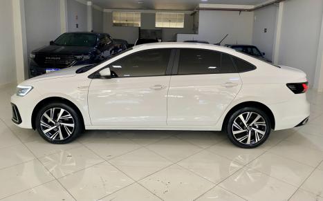 VOLKSWAGEN Virtus 1.0 4P 200 TSI FLEX HIGHLINE AUTOMÁTICO, Foto 4 VOLKSWAGEN Virtus 1.0 4P 200 TSI FLEX HIGHLINE AUTOMÁTICO, Foto 4
