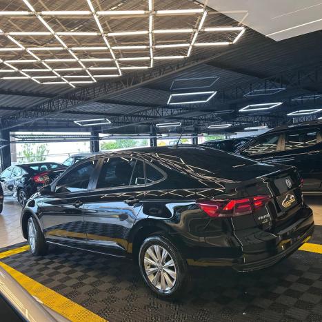 VOLKSWAGEN Virtus 1.6 4P MSI FLEX AUTOMTICO, Foto 5