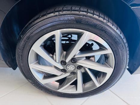 VOLKSWAGEN Virtus 1.0 4P 200 TSI FLEX HIGHLINE AUTOMTICO, Foto 15