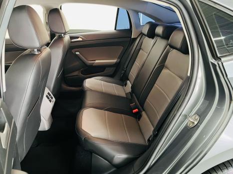 VOLKSWAGEN Virtus 1.0 4P 200 TSI FLEX HIGHLINE AUTOMTICO, Foto 14