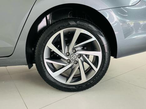 VOLKSWAGEN Virtus 1.0 4P 200 TSI FLEX HIGHLINE AUTOMTICO, Foto 18