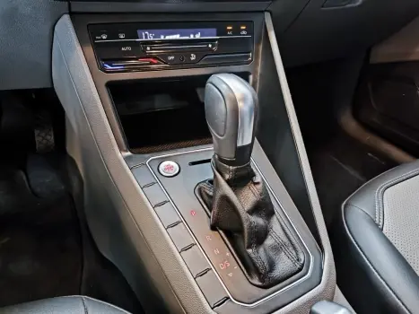VOLKSWAGEN Virtus 1.0 4P 200 TSI FLEX HIGHLINE AUTOMTICO, Foto 10