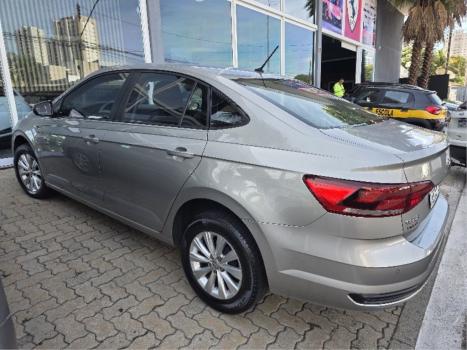 VOLKSWAGEN Virtus 1.6 4P MSI FLEX AUTOMTICO, Foto 2