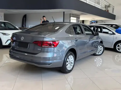 VOLKSWAGEN Virtus 1.6 4P MSI FLEX AUTOMTICO, Foto 3