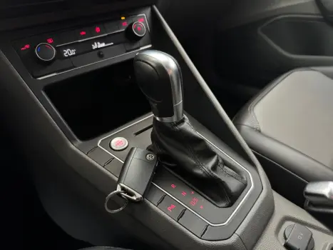 VOLKSWAGEN Virtus 1.0 4P 200 TSI FLEX HIGHLINE AUTOMTICO, Foto 15