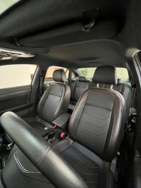 VOLKSWAGEN Virtus 1.0 4P 200 TSI FLEX HIGHLINE AUTOM�TICO, Foto 7