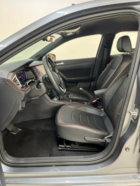VOLKSWAGEN Virtus 1.0 4P 200 TSI FLEX HIGHLINE AUTOM�TICO, Foto 8