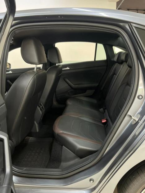 VOLKSWAGEN Virtus 1.0 4P 200 TSI FLEX HIGHLINE AUTOM�TICO, Foto 14