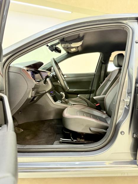 VOLKSWAGEN Virtus 1.0 4P 200 TSI FLEX HIGHLINE AUTOM�TICO, Foto 8