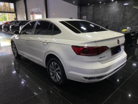 VOLKSWAGEN Virtus 1.0 4P 200 TSI FLEX HIGHLINE AUTOM�TICO, Foto 4