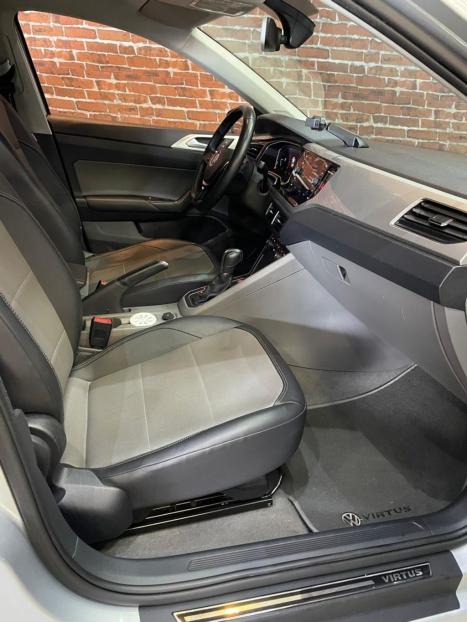 VOLKSWAGEN Virtus 1.0 4P 200 TSI FLEX HIGHLINE AUTOM�TICO, Foto 8