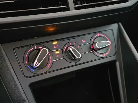 VOLKSWAGEN Virtus 1.6 4P MSI FLEX AUTOM�TICO, Foto 10