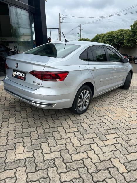 VOLKSWAGEN Virtus 1.0 4P 200 TSI FLEX HIGHLINE AUTOM�TICO, Foto 15