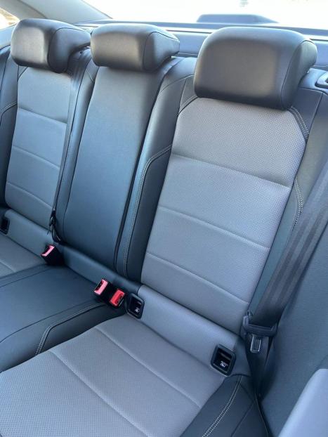 VOLKSWAGEN Virtus 1.0 4P 200 TSI FLEX HIGHLINE AUTOM�TICO, Foto 13