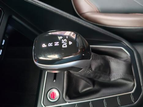 VOLKSWAGEN Virtus 1.0 4P 200 TSI FLEX HIGHLINE AUTOM�TICO, Foto 11