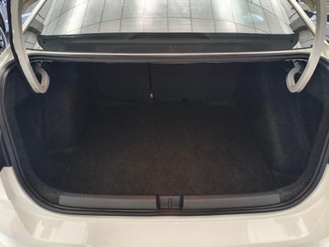 VOLKSWAGEN Virtus 1.0 4P 200 TSI FLEX HIGHLINE AUTOM�TICO, Foto 18