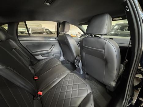 VOLKSWAGEN Virtus 1.4 4P 250 TSI EXCLUSIVE AUTOM�TICO, Foto 13