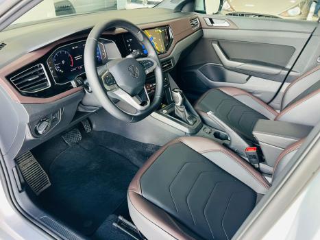 VOLKSWAGEN Virtus 1.0 4P 200 TSI FLEX HIGHLINE AUTOM�TICO, Foto 13