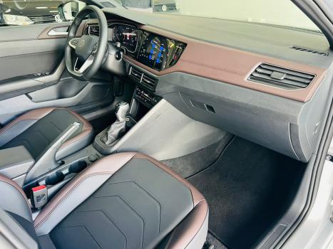 VOLKSWAGEN Virtus 1.0 4P 200 TSI FLEX HIGHLINE AUTOM�TICO, Foto 16