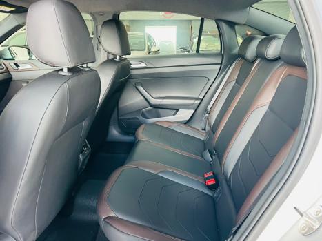 VOLKSWAGEN Virtus 1.0 4P 200 TSI FLEX HIGHLINE AUTOM�TICO, Foto 15