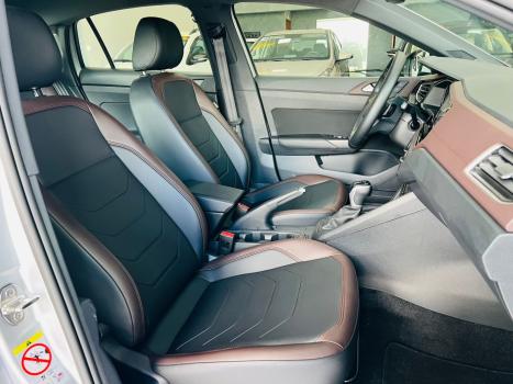 VOLKSWAGEN Virtus 1.0 4P 200 TSI FLEX HIGHLINE AUTOM�TICO, Foto 17