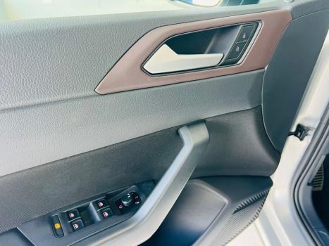 VOLKSWAGEN Virtus 1.0 4P 200 TSI FLEX HIGHLINE AUTOM�TICO, Foto 19