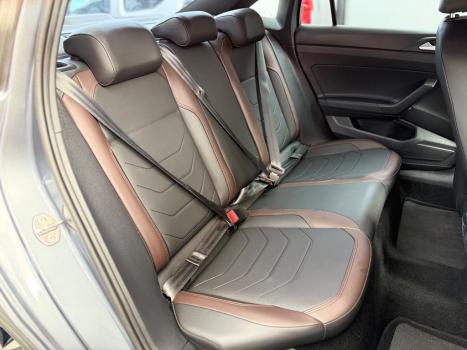 VOLKSWAGEN Virtus 1.0 4P 200 TSI FLEX HIGHLINE AUTOM�TICO, Foto 5