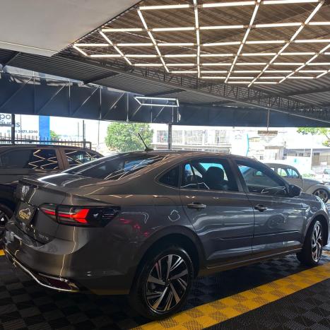 VOLKSWAGEN Virtus 1.0 4P 200 TSI FLEX HIGHLINE AUTOM�TICO, Foto 5