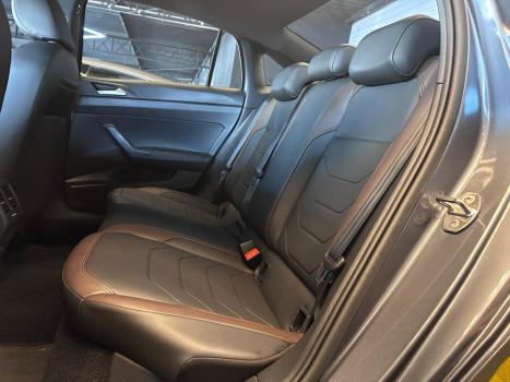 VOLKSWAGEN Virtus 1.0 4P 200 TSI FLEX HIGHLINE AUTOM�TICO, Foto 8