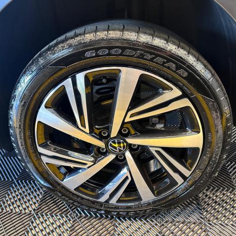 VOLKSWAGEN Virtus 1.0 4P 200 TSI FLEX HIGHLINE AUTOM�TICO, Foto 11