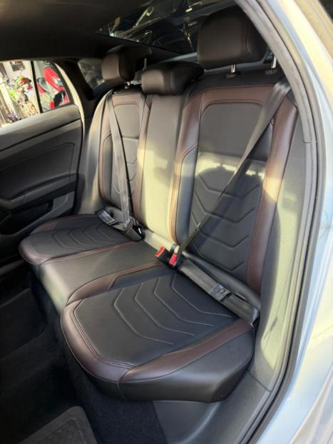 VOLKSWAGEN Virtus 1.0 4P 200 TSI FLEX HIGHLINE AUTOM�TICO, Foto 16