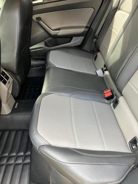 VOLKSWAGEN Virtus 1.0 4P 200 TSI FLEX HIGHLINE AUTOM�TICO, Foto 9